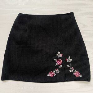Vintage Youth Skirt Size 12 Kids Black Pinstripe Maxou Patch Floral Mini 90s